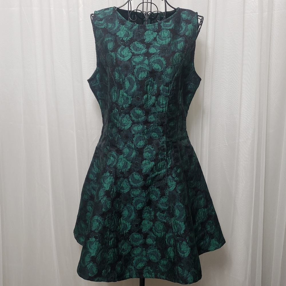 Honey Punch Sz M NWT Festivity Skater Dress - Picture 13 of 14